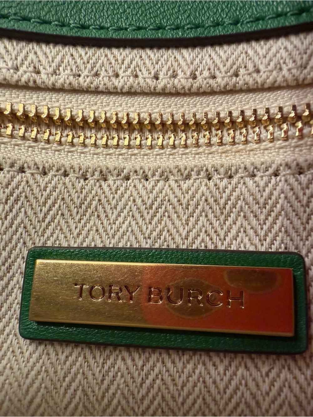Tory Burch Kira Chevron Green Quilted Leather Chain Crossbody with Gold Hardware - Picture 7 of 12